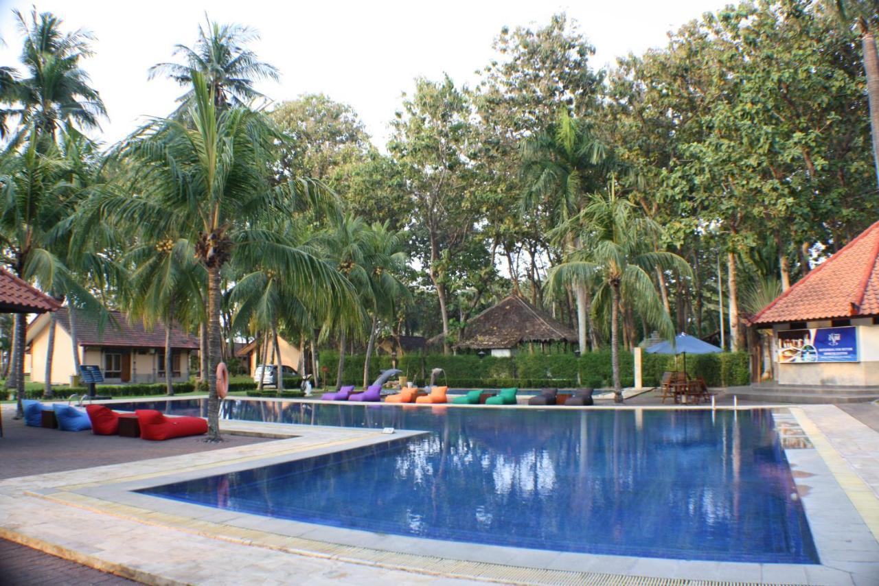 ซังฮยัง อินดาห์ สปา รีสอร์ต Hotel อันเยอร์ ภายนอก รูปภาพ