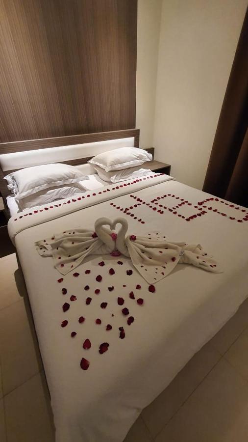 ซังฮยัง อินดาห์ สปา รีสอร์ต Hotel อันเยอร์ ภายนอก รูปภาพ