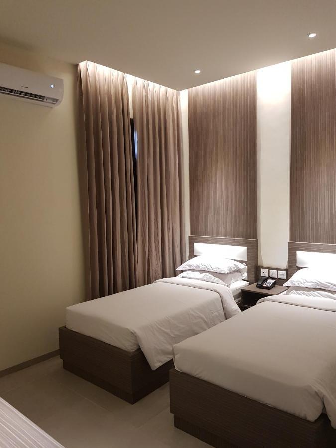 ซังฮยัง อินดาห์ สปา รีสอร์ต Hotel อันเยอร์ ภายนอก รูปภาพ